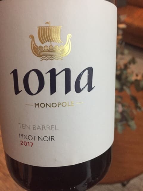 Ten Barrel Pinot Noir