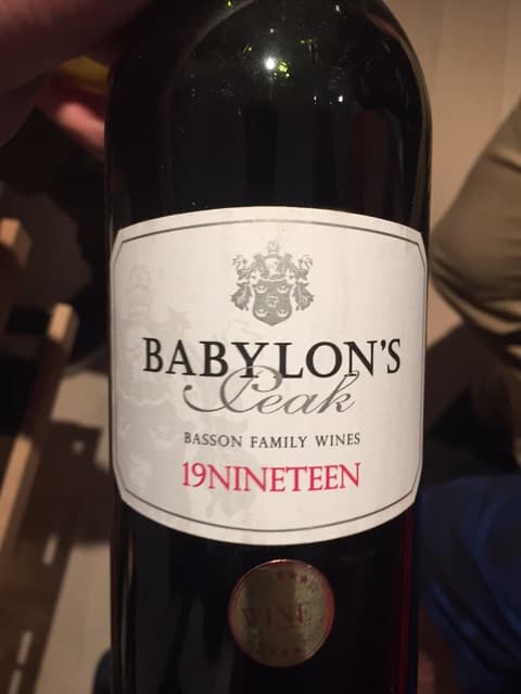 19 Nineteen Red Blend