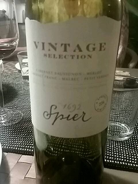 Vintage Selection Classic Red